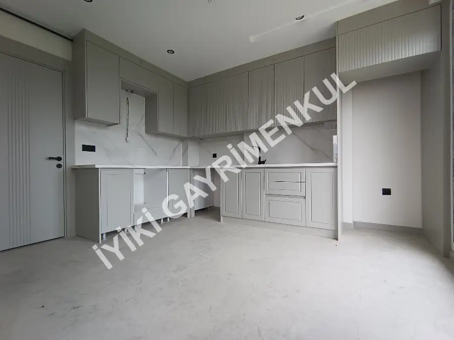 İYİ-Kİ''DEN YENİŞAFAKDA  BULVARA YAKIN 2+1 DAİRELER