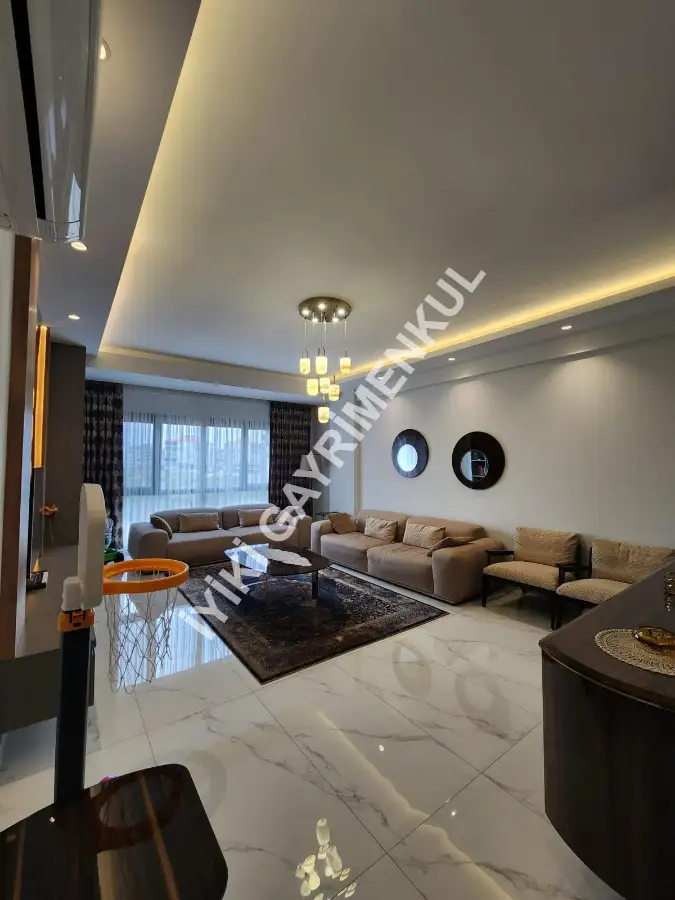 İYİ-Kİ''DEN YENİŞAFAKDA YÜZME HAVUZLU EBEBEYN BANYOLU ULTRA LÜX 3+1 DAİRE