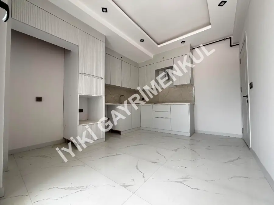 İYİ-Kİ''DEN GÜMÜŞÇAY'DA CADDE ÜSTÜ GENİŞ ÇİFT BALKON'LU 2+1 DAİRELER