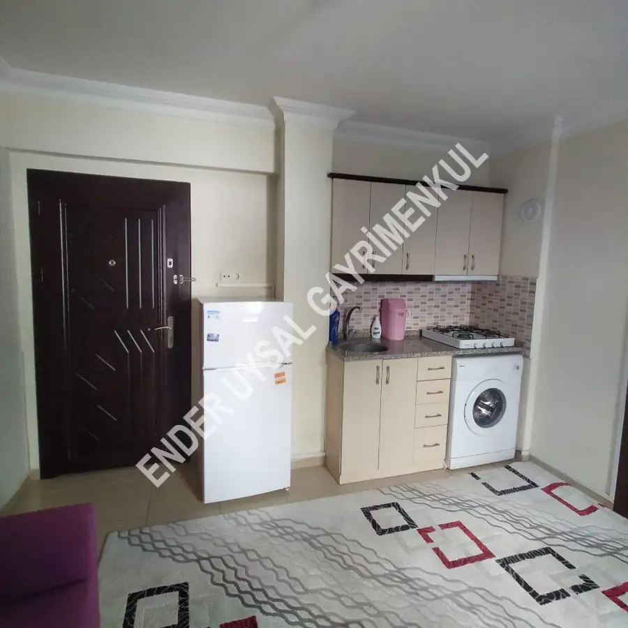 ENDER UYSAL GAYRİMENKULDEN ÜNİVERSİTEYE YAKIN 1+1 KİRALIK BALKONLU EŞYALI APART...