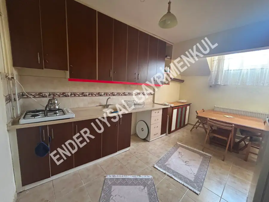 ENDER UYSAL GAYRİMENKULDEN FORUMA YAKIN 2+1 KİRALIK BODRUM KATI APART..  