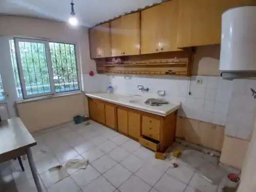 ENDER UYSAL GAYRİMENKULDEN ÜNİVERSİTEYE ÇOK YAKIN 3+1 BALKONLU KİRALIK APART  