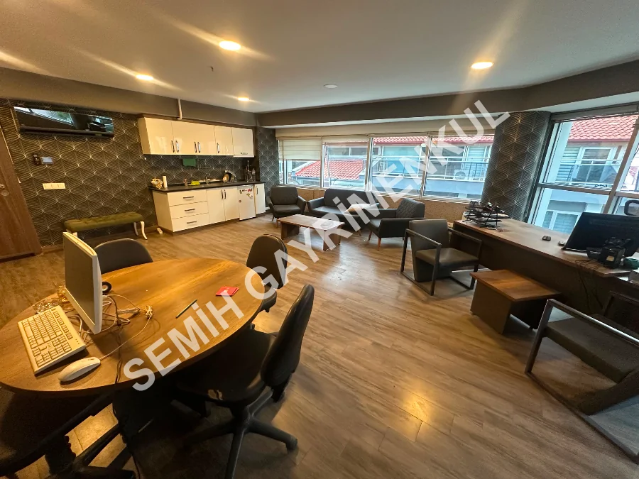 Semih Gayrimenkul'den  Kiralık Eşyalı & Eşyasız Ofisler – 15 Mayıs Mahallesi