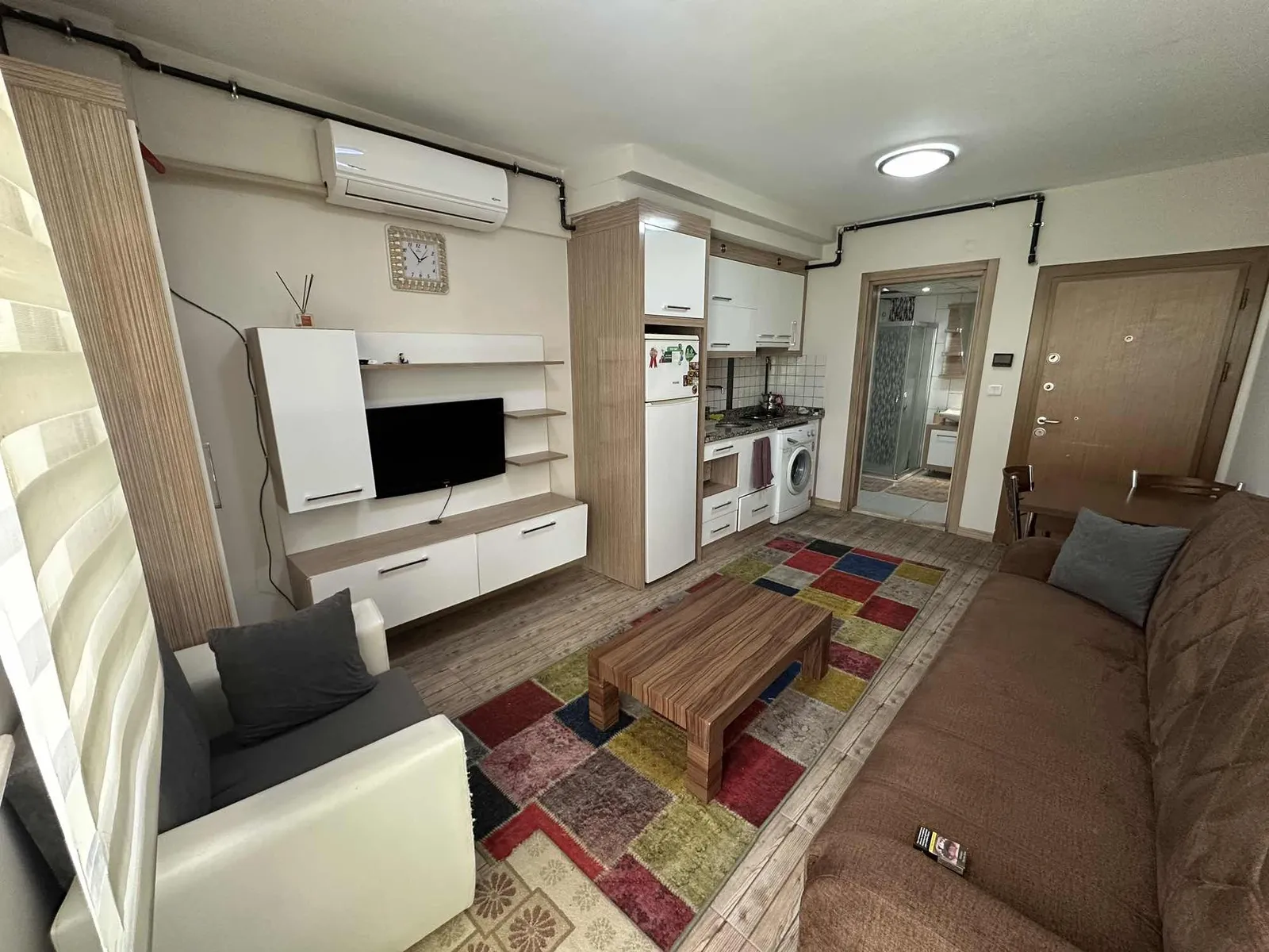 MEHMETÇİKTE ASKERİYE VE FORUM AVM YE YAKIN 1+1 55M2 BALKONLU