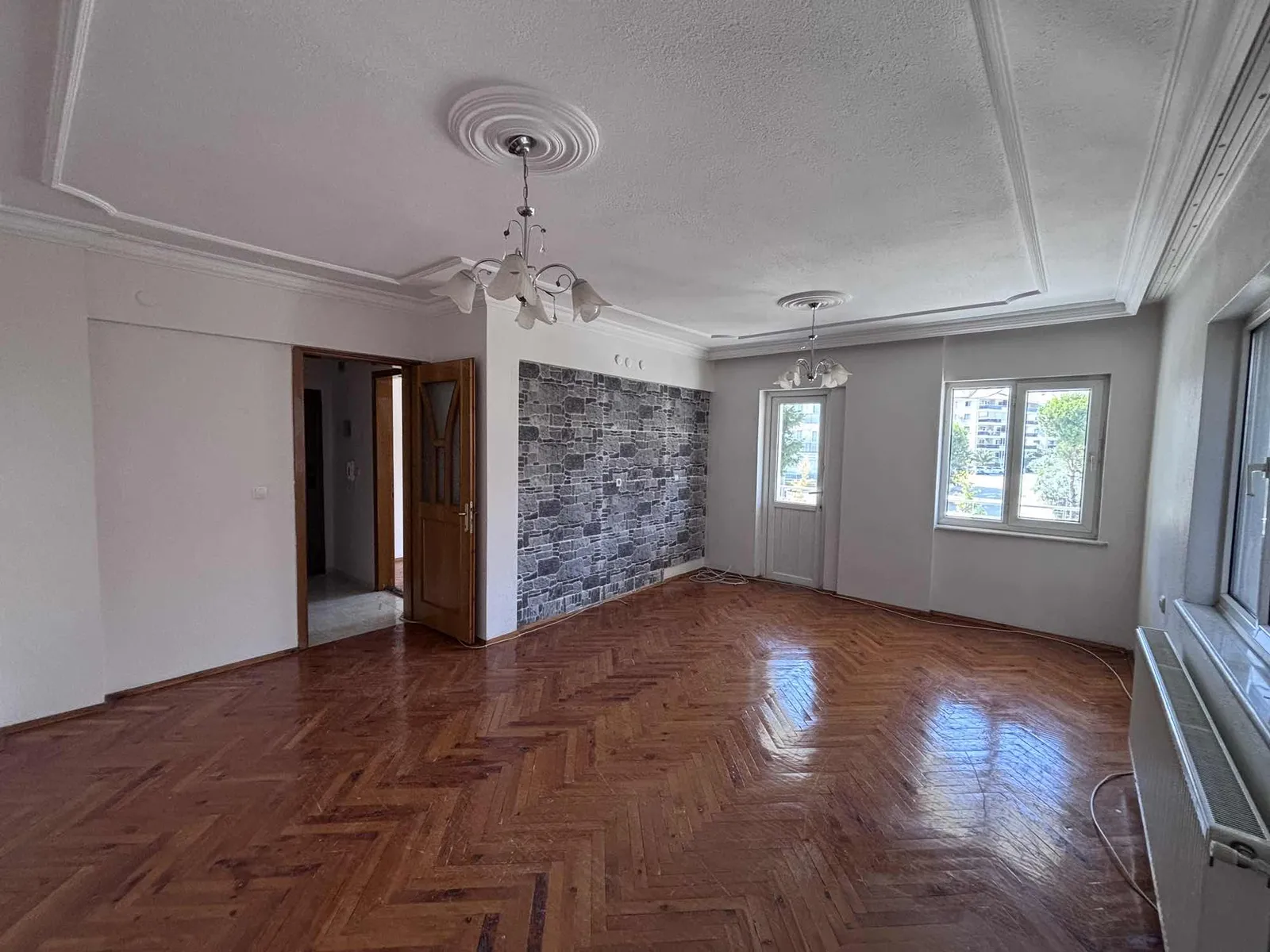 Century 21 Net'ten Ulus Caddesi'nde Kiralık Asansörlü 3+1