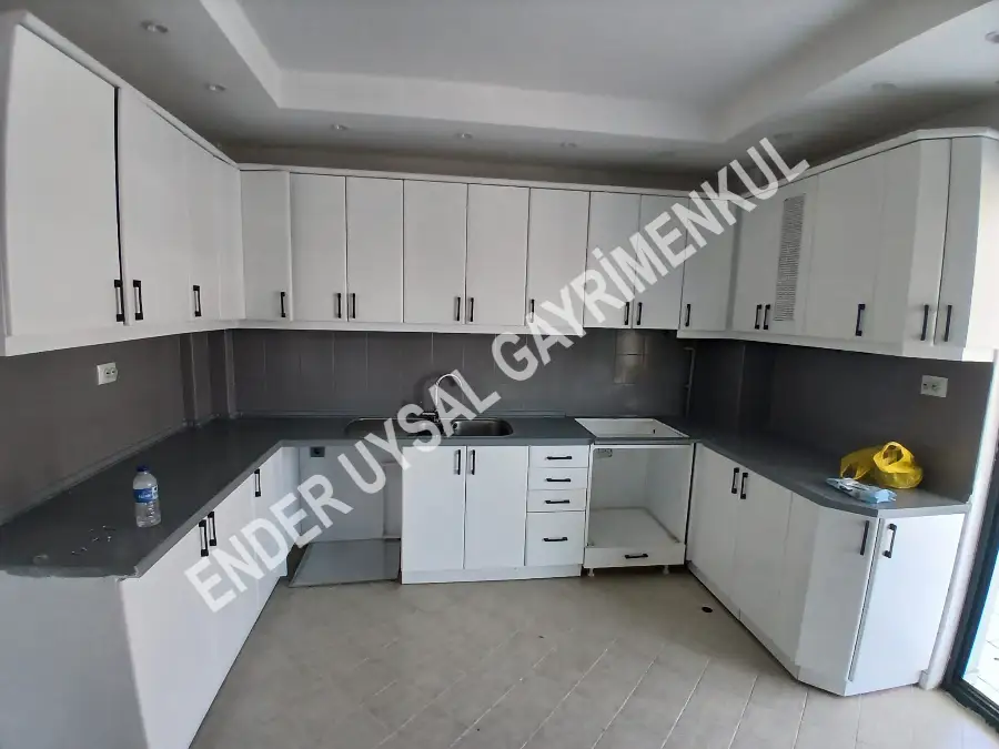 ENDER UYSAL GAYRİMENKULDEN BAĞBAŞINDA KİRALIK 3+1 GENİŞ DAİRE