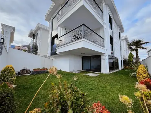 HALLAÇLAR'DA SATILIK HUZUR DOLU VİLLA