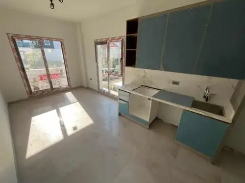 ADALETTE HASTANE KARŞISI 1+1 50M2 BALKONLU ARAKAT SATILIK APART