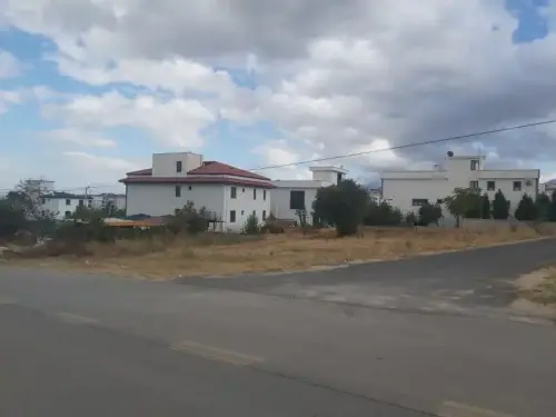 ÇAKMAK'TA 700 METREKARE KÖŞE PARSEL
