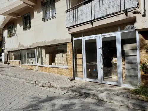 SATILIK EMEK CADDESİ KIMIZ MANDIRA YANI ZEMİN İŞYERİ