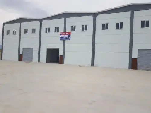 REMAX FORCE'DAN BOZBURUNDA KİRALIK FABRİKA HOLLERİ