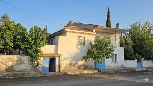 ÇAL AKKENT'TE 432 M2 ARSA İÇİNDE FIRSAT MÜSTAKİL EV