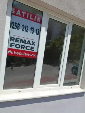 REMAX FORCE OFİSİNDEN ZEYTİNKÖY'DE SATILIK FIRSAT 3+1 DAİRE