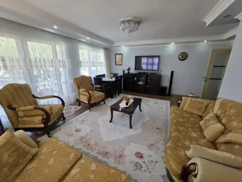NALAN KAYNAK OKULU KARŞISI GENİŞ 4 BALKONLU SATILIK FIRSAT DAİRE
