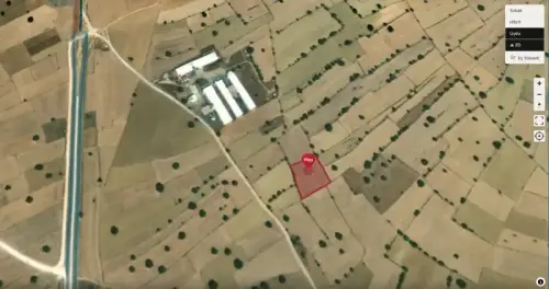 Denizli Çivrilde Yatırımlık! Karayoluna Yakın 4150 m² Tarla