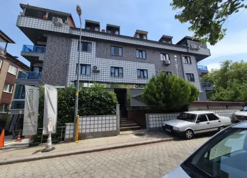 As Ecza Deposu Yanında, Bahçe Kullanımlı Yatırımlık 60 m² Ofis