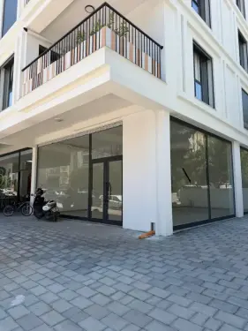 ADALETTE AİLE SAĞLIĞI MERKEZİNİN KARŞISINDA KÖŞE DÜKKAN