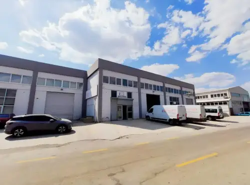 Şehir içinde Mükemmel lokasyonda kiralık 900 M2 fabrika holü