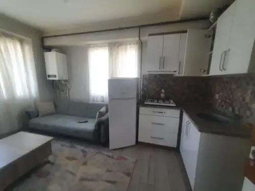 DUR AL GAYRİMENKULDEN İNCİLLİPINARDA BELEDİYE YANI KİRALIK APART