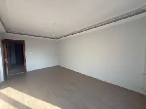 DUR AL GAYRİMENKULDEN İSTİKLALDE SATILIK ARAKAT ASANSÖRLÜ DAİRE