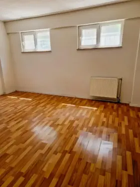 DUR AL GAYRİMENKULDEN KINIKLIDA 2+1 KİRALIK YARI BODRUM KATI