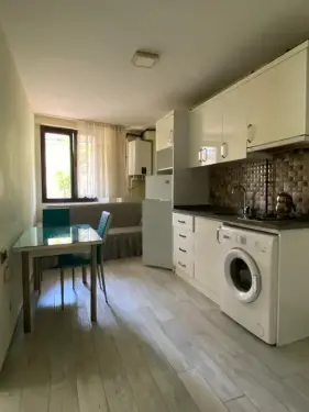 ENDER UYSAL GAYRİMENKULDEN ASMALIEVLER MAHALLESİN DE 1+1 KİRALIK EŞYALI BAHÇE KATI APART...SEMT PAZA