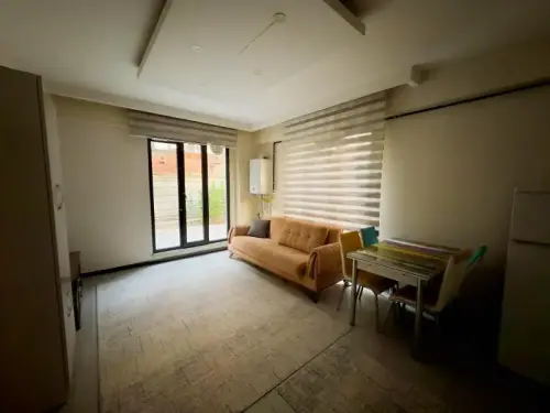 DUR AL GAYRİMENKULDEN ULUS CADDESİ SONU KİRALIK APART