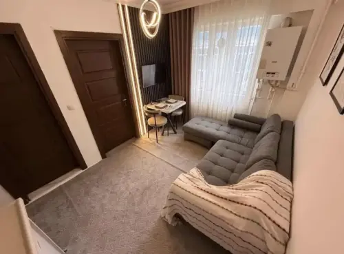 ASMALIEVLER DESEN KRİSTAL ALTI KİRALIK APART