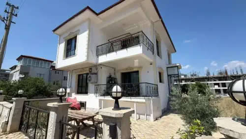 SELÇUKBEYDE 5+2 HAMAM KIŞ BAHÇESİ OTOPARK SATILIK VİLLA