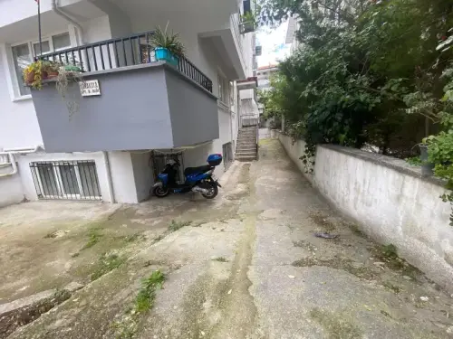 KUŞPINAR'DA DENİZLİ LİSESİ ARKASI 180M² 3+1 YÜKSEK GİRİŞ KOMBİLİ