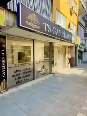 KAYALIK CADDESİ ÜZERİNDE KİRALIK DÜKKAN