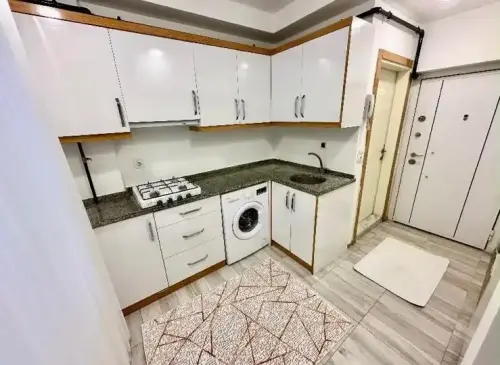 Pelitlibağ Pazar Yeri Yakını 1,5+1 Eşyalı apart