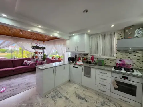 Cumhuriyet satılık müstakil ev 