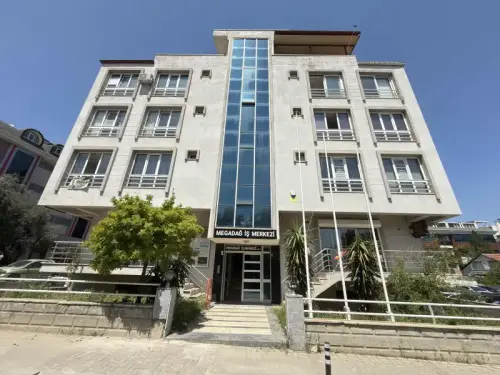 Century21 Net'ten Sırakapılar'da Megadağ İş Merkezi Satılık Ofis