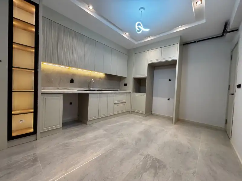 İYİ-Kİ''DEN ŞEMİKLER'DE CEPHESİ AÇIK OTOPARKLI LÜX 2+1 DAİRELER
