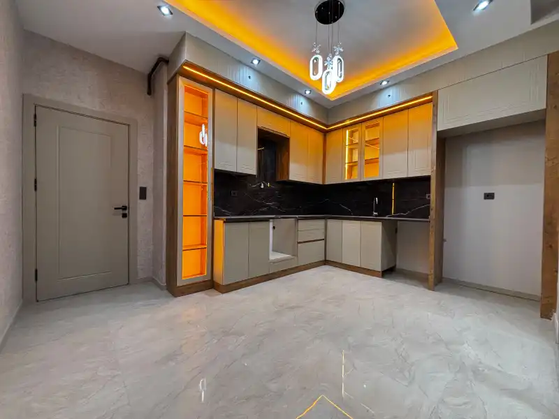 İYİ-Kİ'DEN ŞEMİKLER'DE GYNME OD. KÖŞE KONUMDA ULTRA LÜX 3+1 DAİRELER