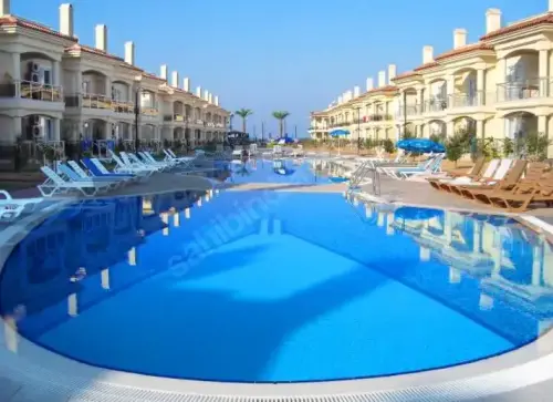 Sunset Beach Club’ta Denize Sıfır 2+1 Dubleks | Eşyalı | Jakuzi & Havuz Manzaralı  DAİRE