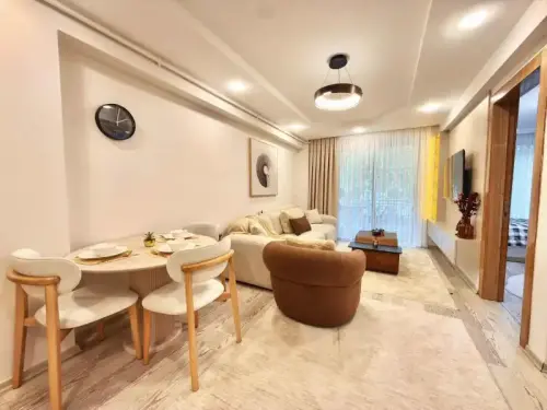 DEĞİRMENÖNÜNDE SATILIK LÜKS 1,5+1 APART