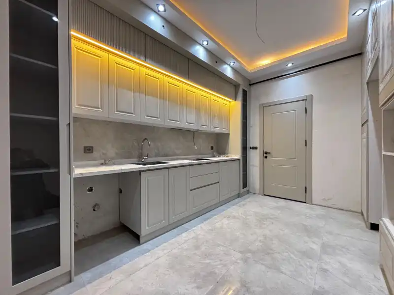 İYİ-Kİ''DEN ŞEMİKLER'DE EBVYN B. PANJURLU EN GENİŞ LÜX 2+1 DAİRE