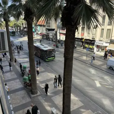 DENİZLİ ÇINAR GMK BULVARI CADDE DE KİRALIK OFİS