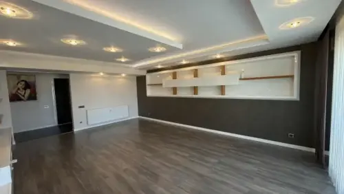 RE/MAX FORCE' TAN MAKSİMUM KONUTLARINDA 4+1 ARAKAT SATILIK DAİRE