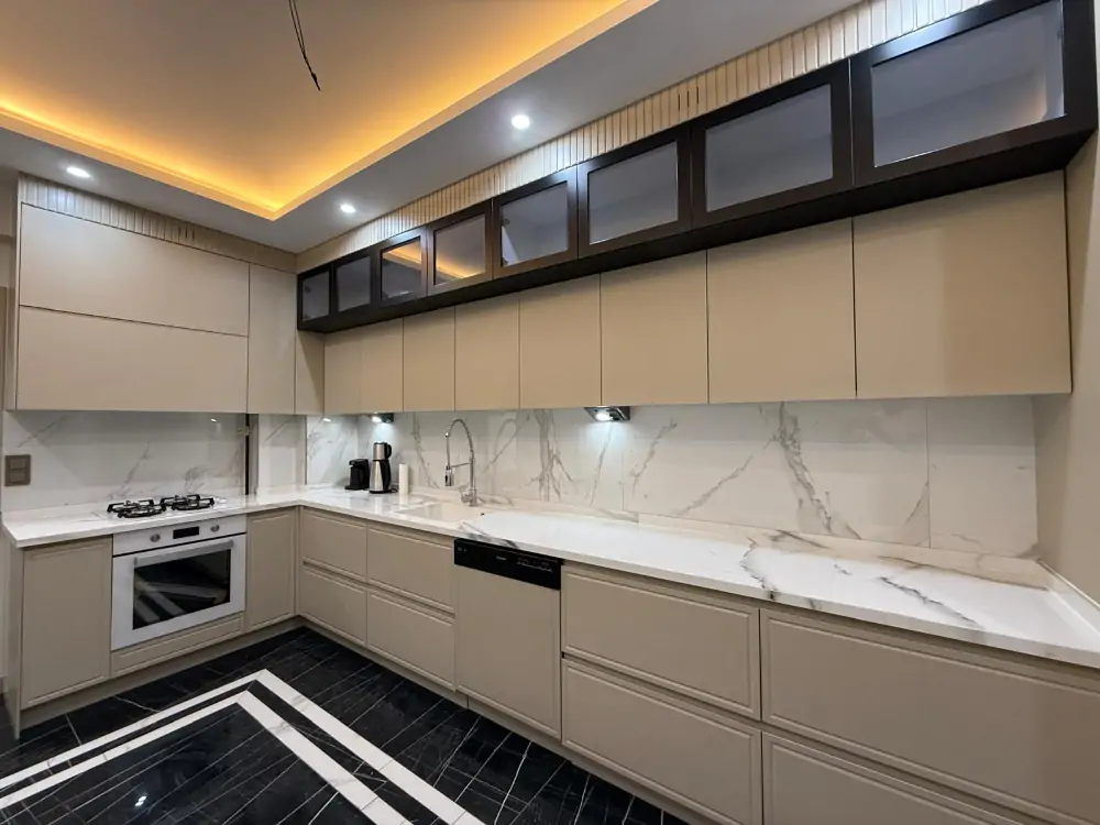 ÖZERSOY'DAN ADALET'TE SİTE İÇİ HAVUZLU 4+1 SATILIK LÜX DAİRE
