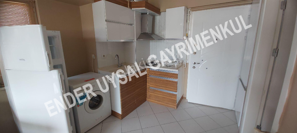 ENDER UYSAL GAYRİMENKULDEN KINIKLIDA KİRALIK KLİMALI ARAKAT APART.