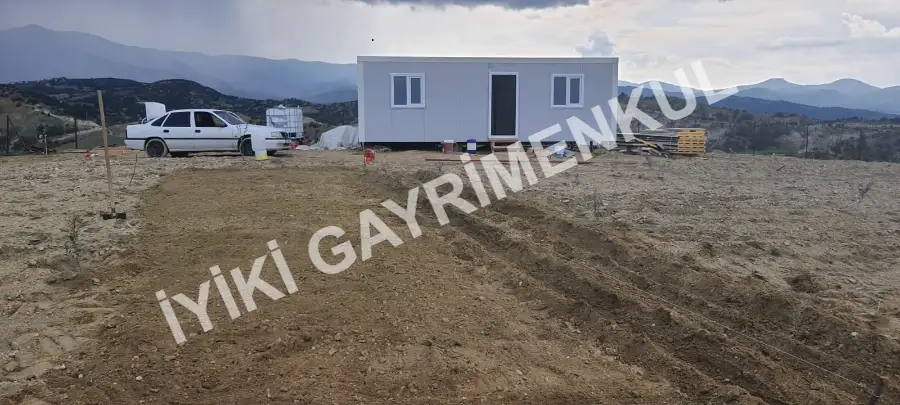 İYİ-Kİ"DEN BABADAĞDA MANZARALI AĞAÇLANDIRILMIŞ EVİ İÇİNDE TARLA