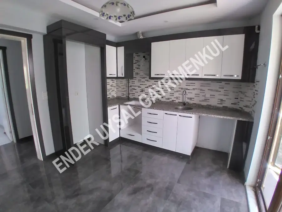 ENDER UYSAL GAYRİMENKULDEN FESLEĞEN MAHALLESİN DE BÖLGENİN EN GÜZEL SATILIK DAİRESİ...